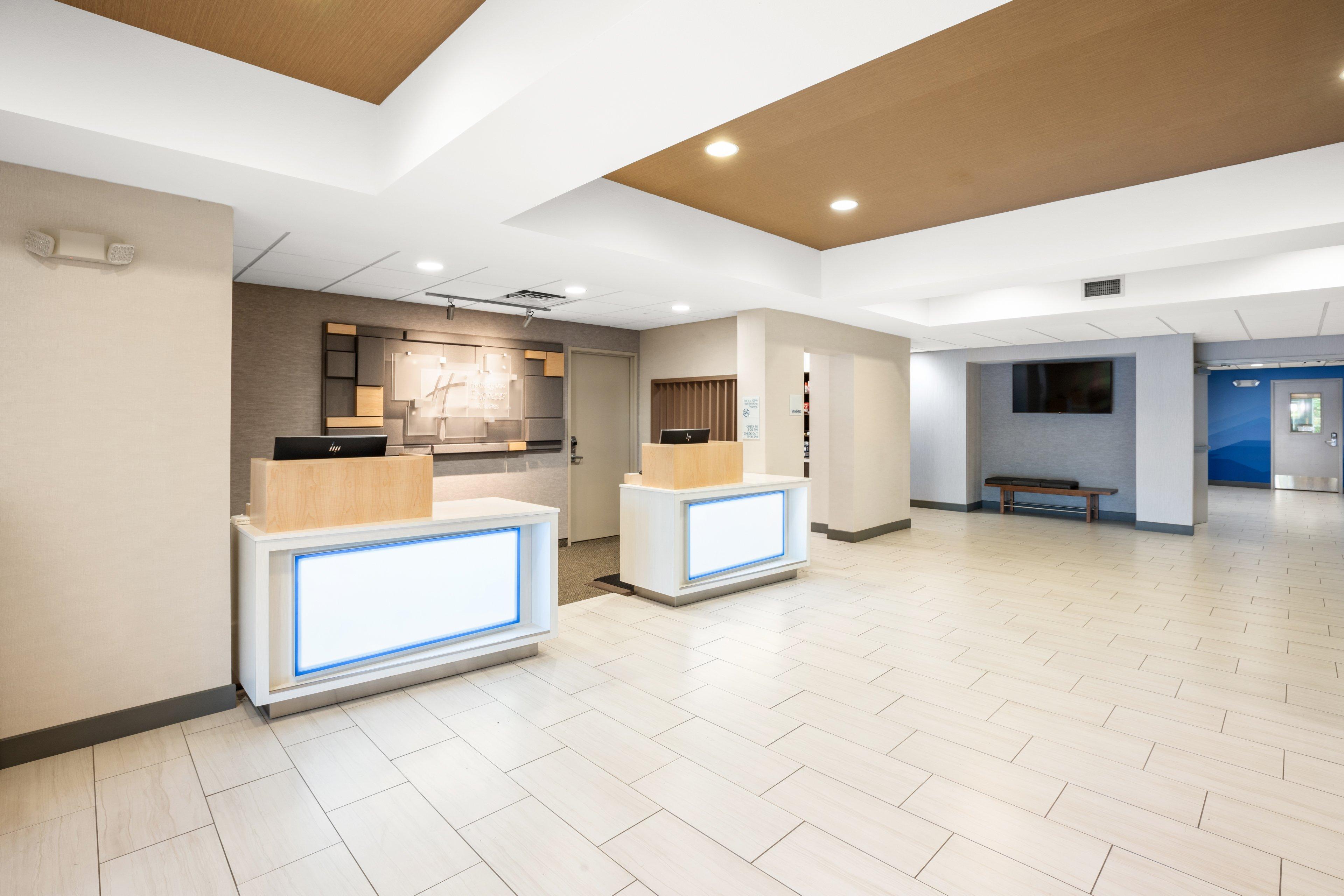 Holiday Inn Express Hotel & Suites Marysville By Ihg Exterior foto